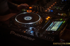 Jack_Garratt_Castle_And_Falcon_2202202000090